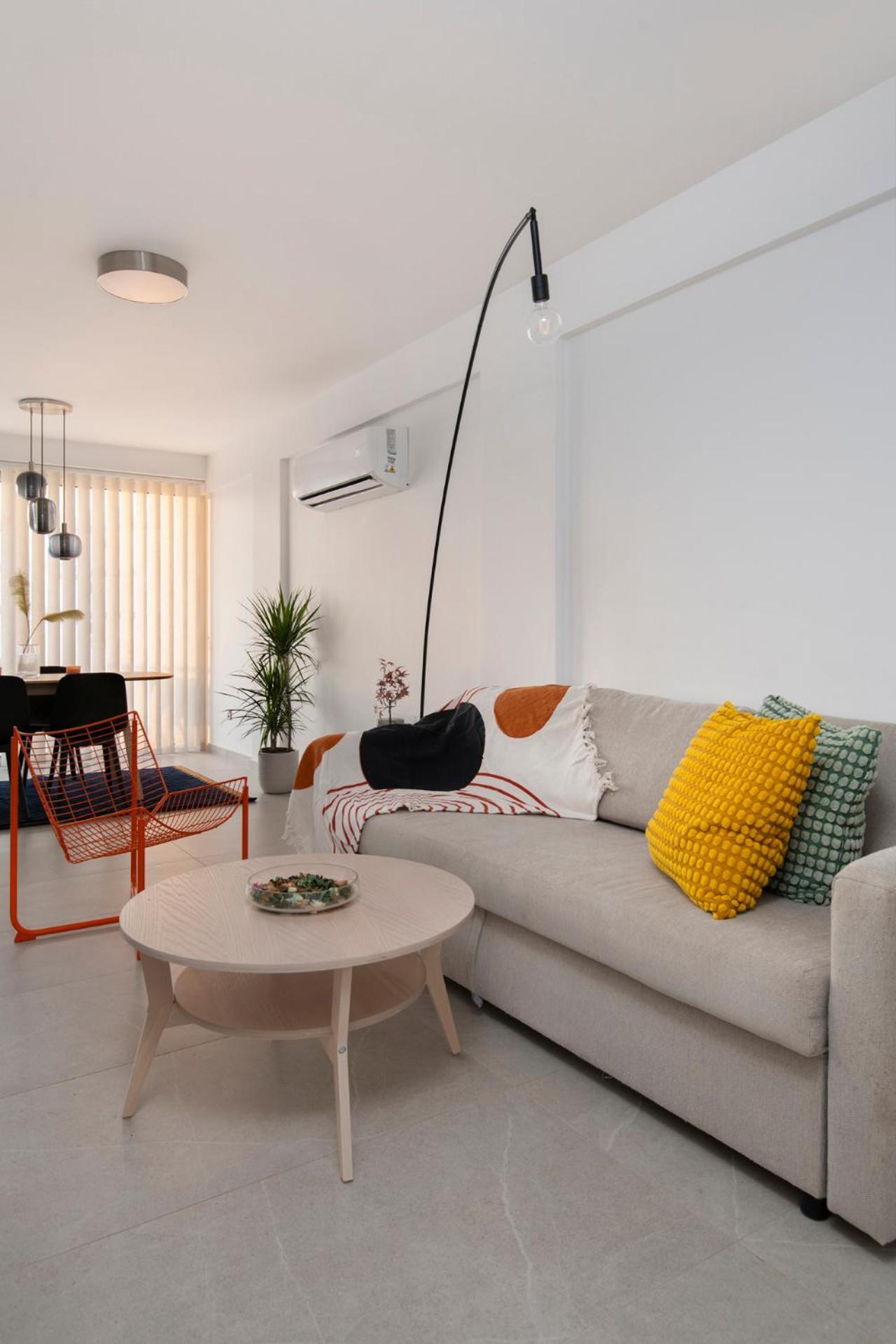 Amazing Two Bedroom Apartment Larnaca Buitenkant foto